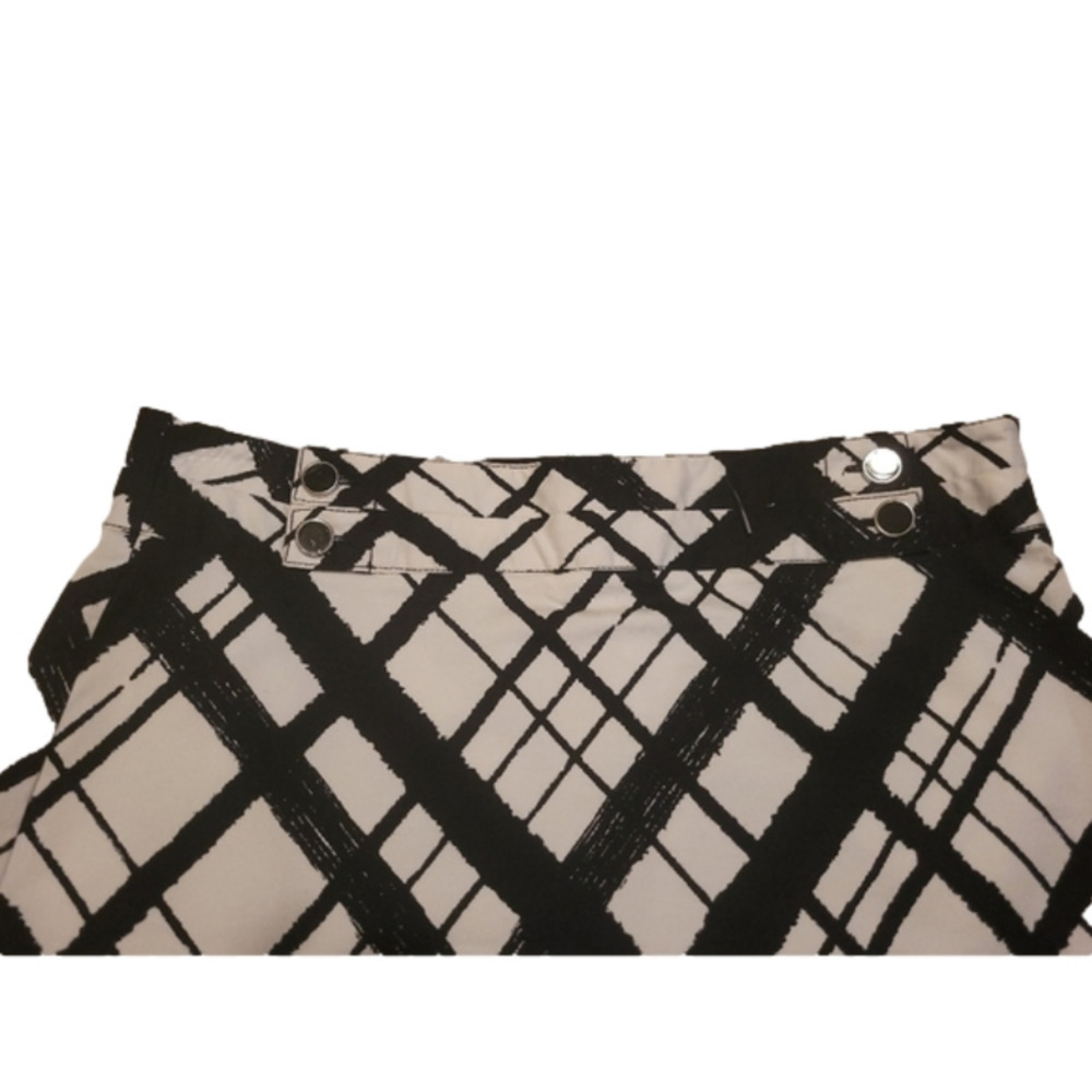 JACOB black and white skirt. Very cute!! Size 8. Never worn. - Picture 4 of 8